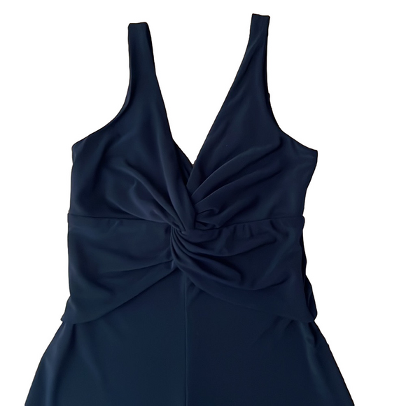 Jones New York Dresses & Skirts - JONES NEW YORK sleeveless little black dress, size 4